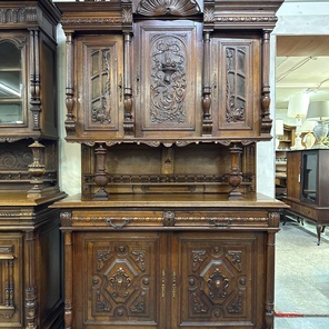 Антикварный буфет